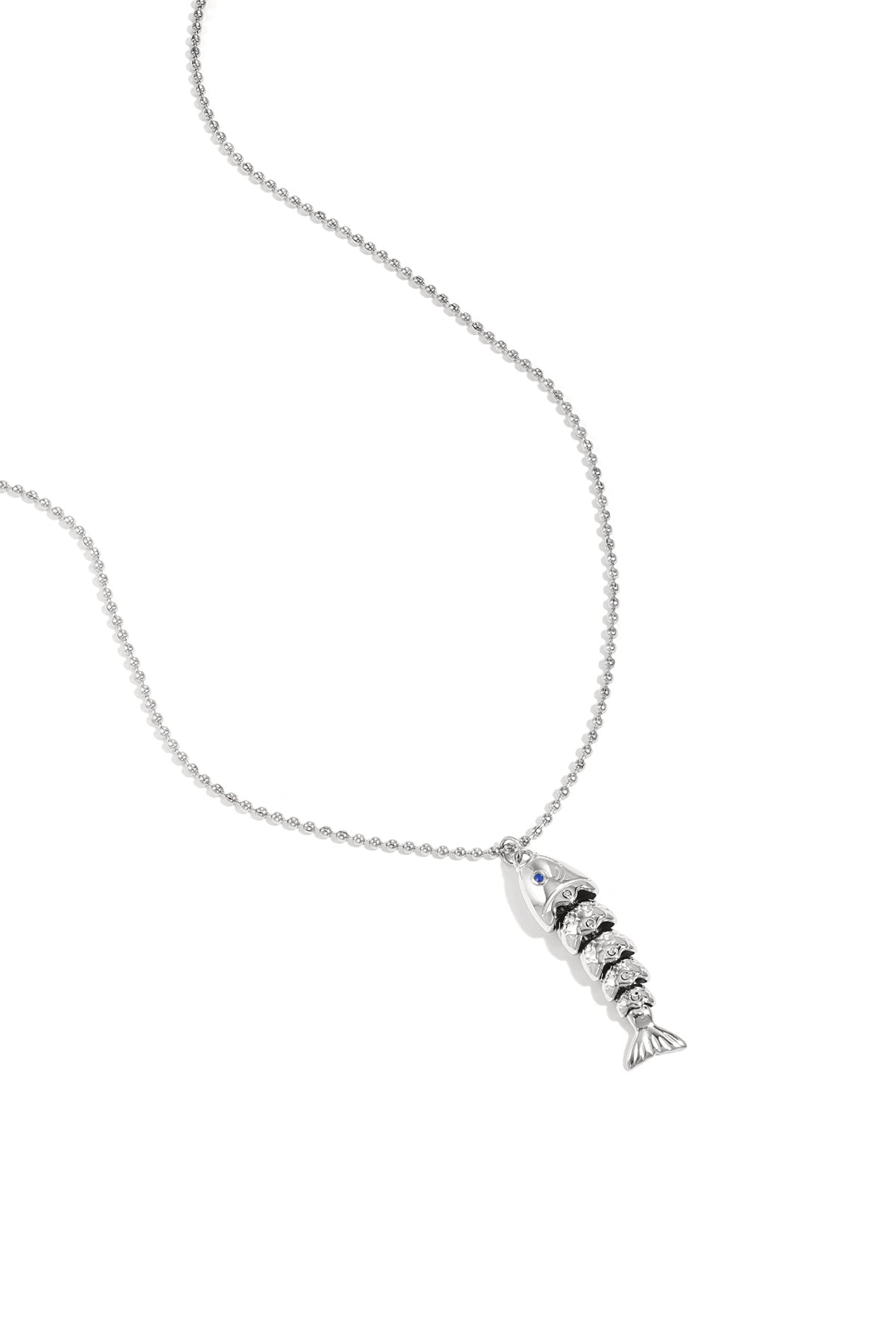 Ketting met bewegend visbedeltje - zilver