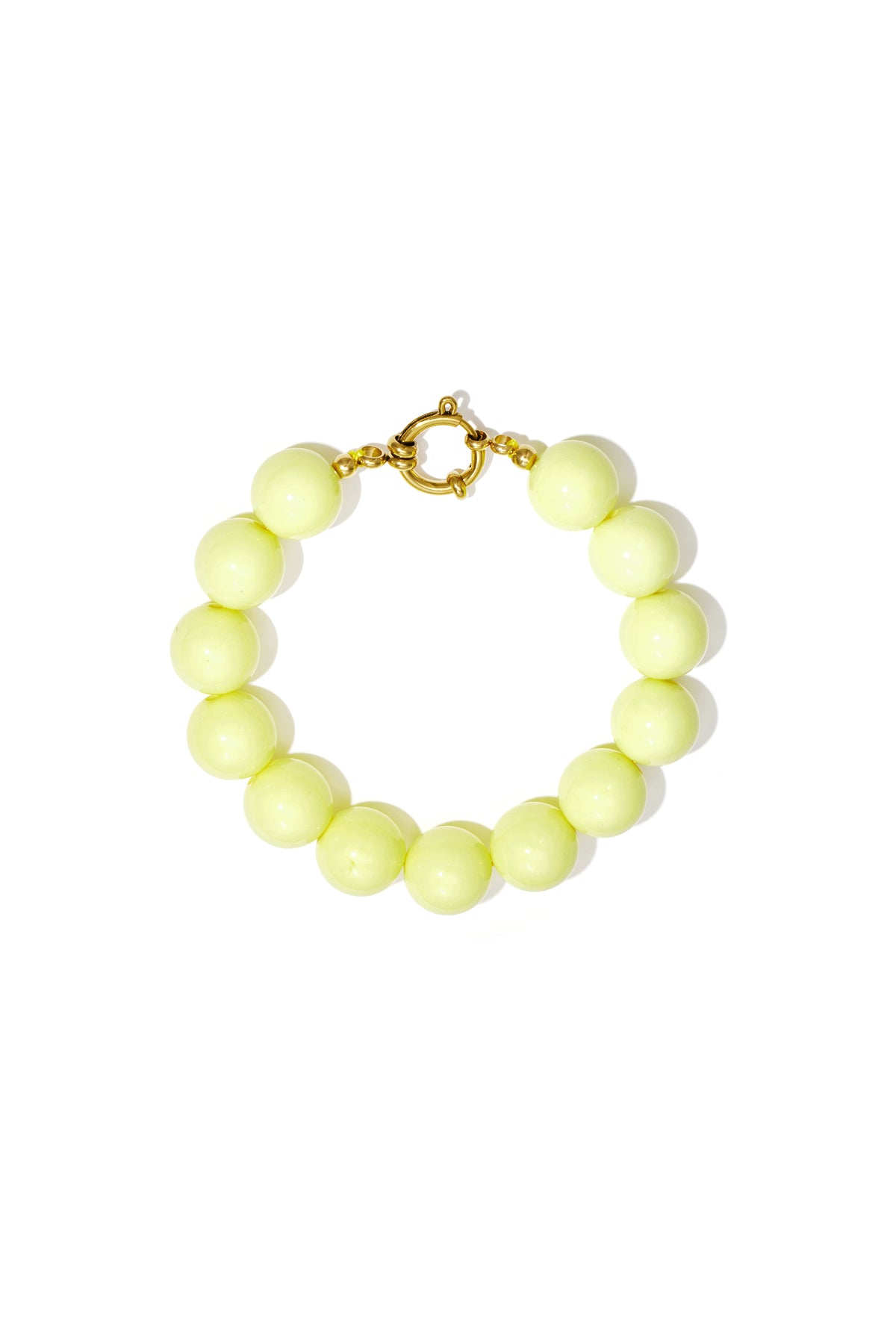 Armband met grote kralen en sluiting aan de voorkant - licht geel