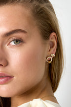 Oorbellen met ronde steentjes