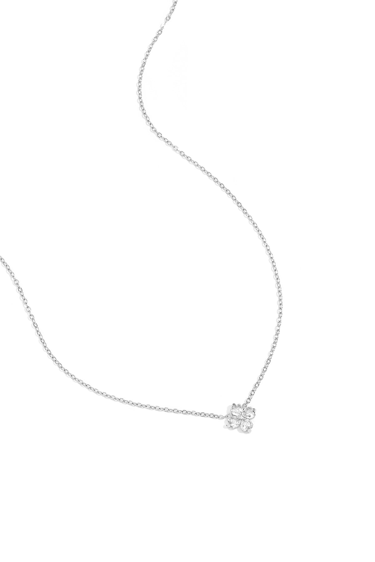 Ketting met klaverdetail - zilver