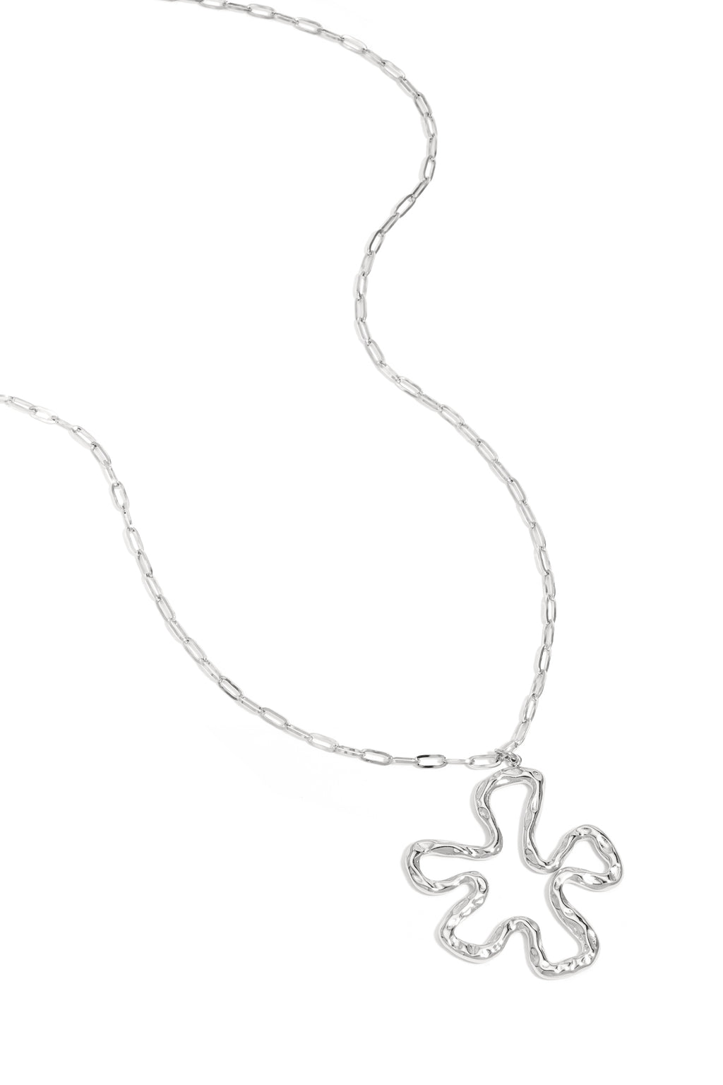 Ketting met hangende bloemcharm - zilver