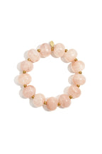 Elastieke kralenarmband met grote kralen - licht roze