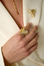 Ringen van roestvrij staal met hartje met strass - gedragen