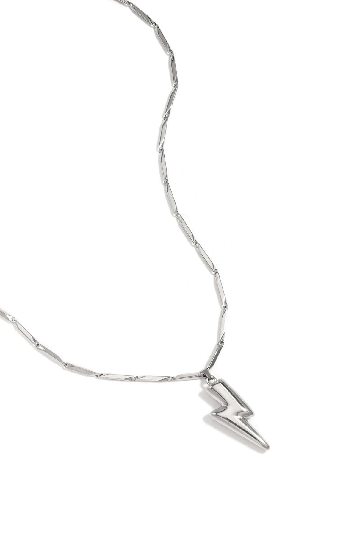 Ketting met opvallend bliksemschicht